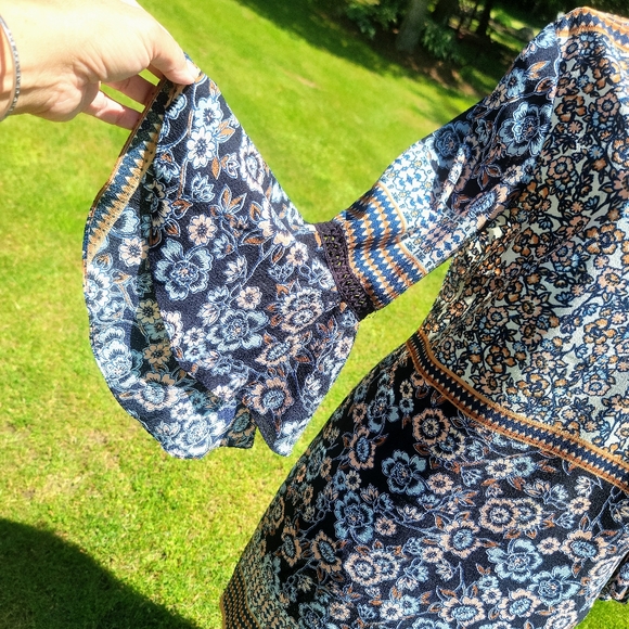 Westport dress, size medium - Picture 8 of 10